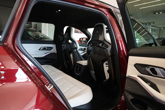 BMW M3 Touring xDrive Competition M Aventurine Red III Keramik-Bremse