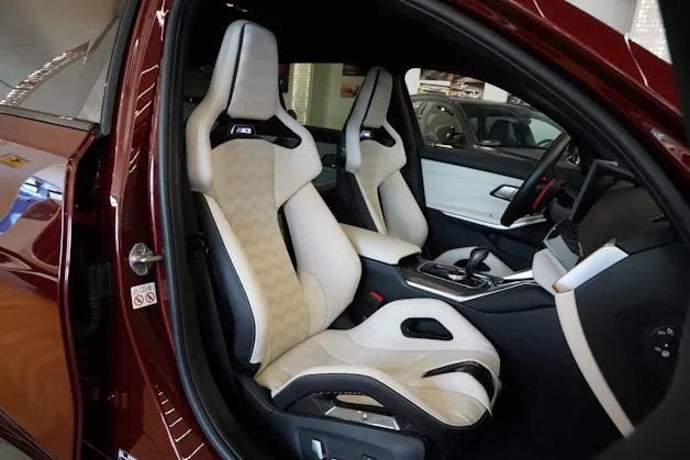 BMW M3 Touring xDrive Competition M Aventurine Red III Keramik-Bremse