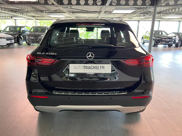 Mercedes-Benz GLA 250 e EQ Star 8G-DCT