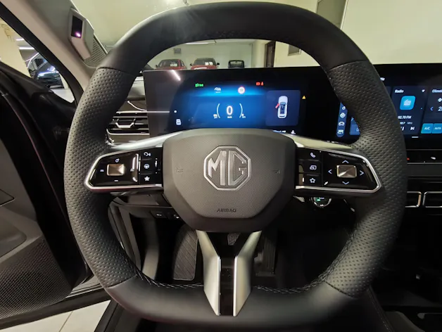 MG HS 1.5 PHEV Luxury