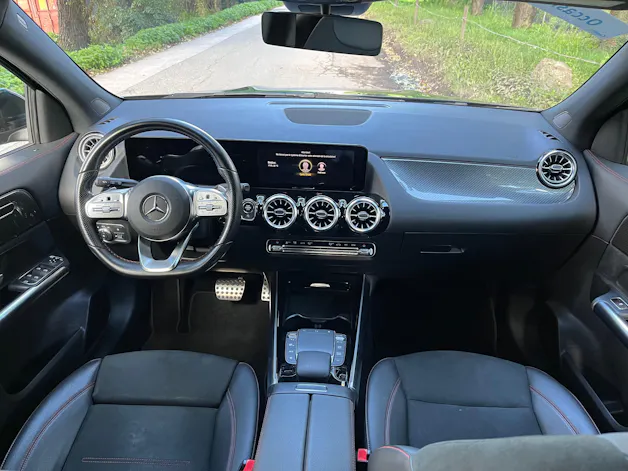 Mercedes-Benz GLA 200 4Matic AMG Line 8G-DCT