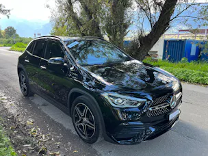 Mercedes-Benz GLA 200 4Matic AMG Line 8G-DCT