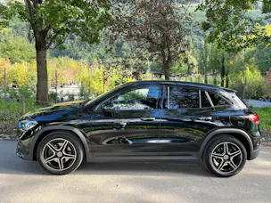 Mercedes-Benz GLA 200 4Matic AMG Line 8G-DCT