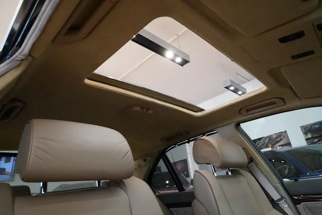 BMW 740i