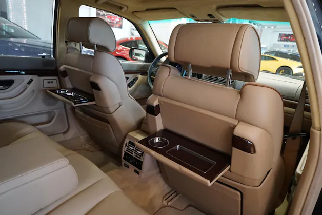 BMW 740i