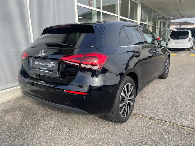 Mercedes-Benz A 250e Style 8G-DCT
