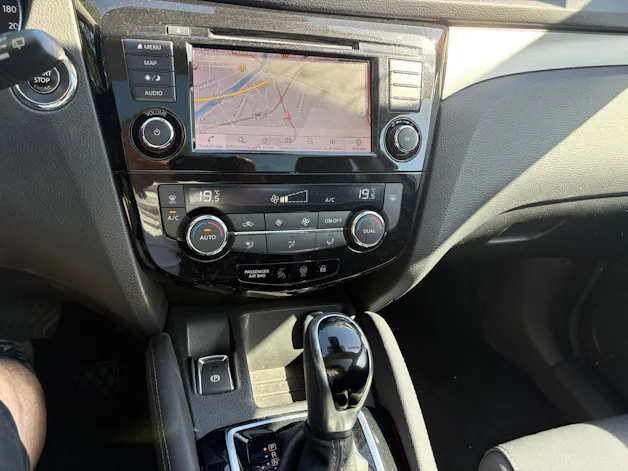Nissan Qashqai 1.7 dCi tekna+ Xtronic ALL-MODE 4x4