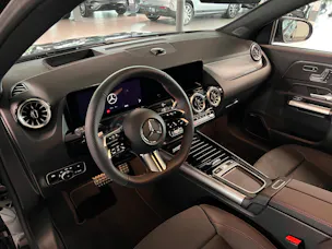 Mercedes-Benz GLA 250 4Matic 8G-DCT Swiss Star