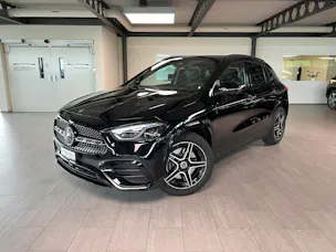 Mercedes-Benz GLA 250 4Matic 8G-DCT Swiss Star