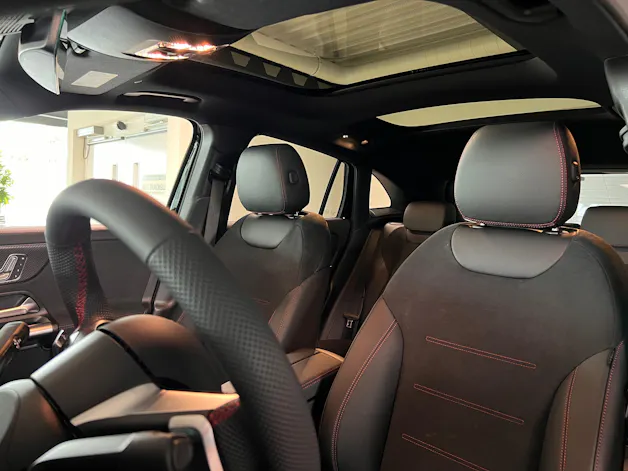 Mercedes-Benz GLA 250 4Matic 8G-DCT Swiss Star
