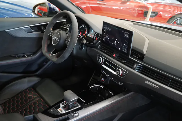 Audi RS4 Avant quattro tiptronic