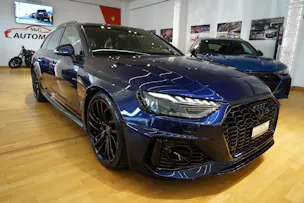 Audi RS4 Avant quattro tiptronic