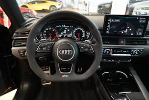 Audi RS4 Avant quattro tiptronic