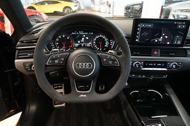 Audi RS4 Avant quattro tiptronic