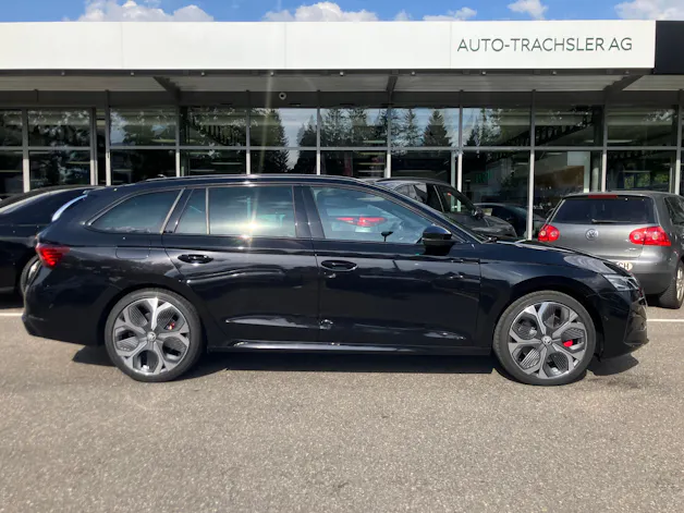 Škoda Octavia Combi 2.0 TSI DSG RS 30 Years Edition