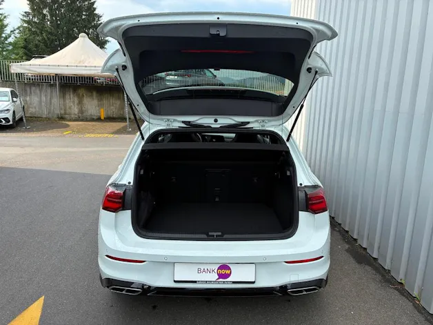 VW Golf 1.5 eTSI mHEV ACT R-Line DSG