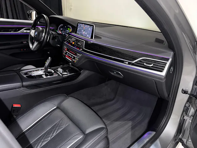 BMW 730d xDrive 48V M Sport Steptronic | CH | 1.Hand |