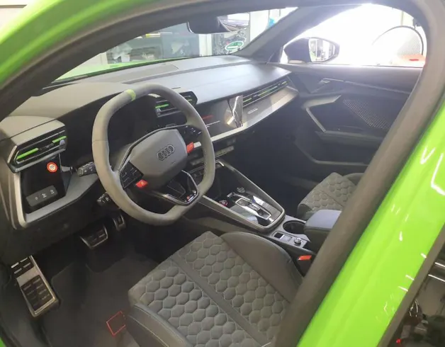 Audi RS3 Sportback 2.5 TSI quattro S-tronic