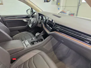 VW Touareg 3.0 TDI Atmosphere R-LINE Exterieur Tiptronic