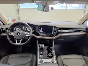 VW Touareg 3.0 TDI Atmosphere R-LINE Exterieur Tiptronic