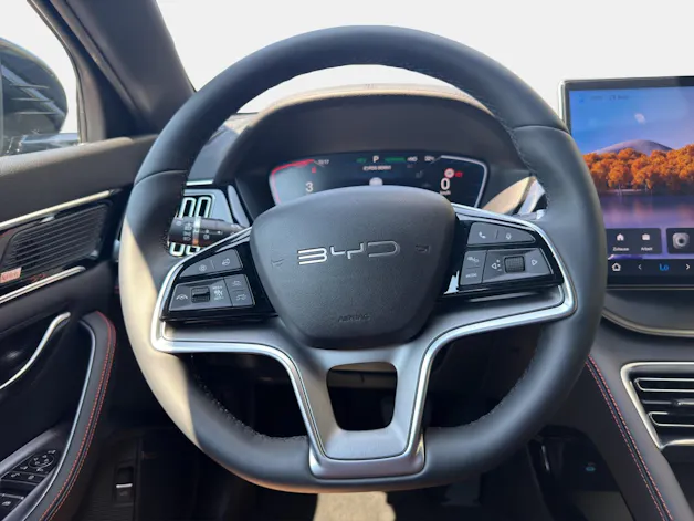 BYD Seal U DM-i Design AWD