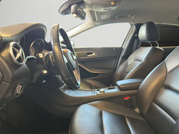 Mercedes-Benz GLA 250 Urban 4Matic