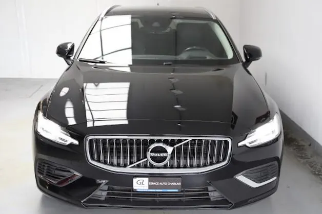 VOLVO V60 T6 eAWD Inscr. Expr.