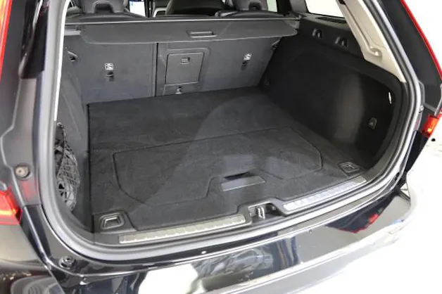VOLVO V60 T6 eAWD Inscr. Expr.