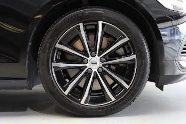 VOLVO V60 T6 eAWD Inscr. Expr.