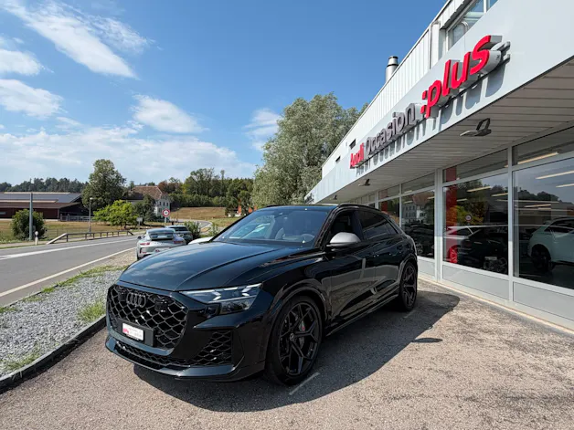 Audi RSQ8 performance quattro