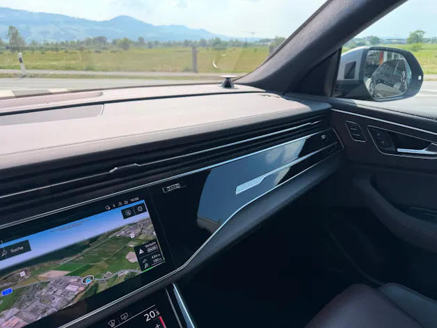 Audi RSQ8 performance quattro