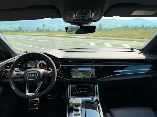 Audi RSQ8 performance quattro