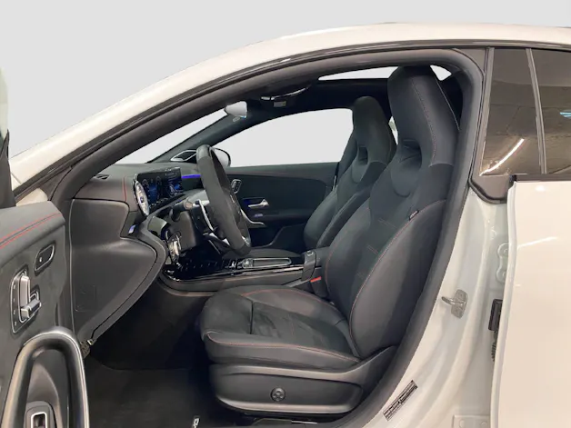 Mercedes-Benz CLA 35 AMG 4MATIC