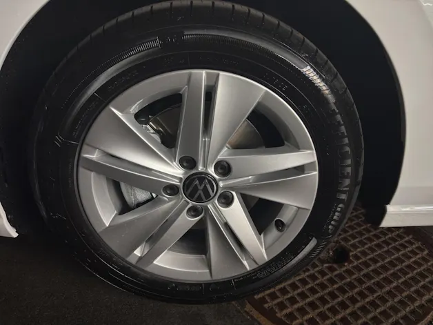 VW Golf 1.5 e TSI mHEV Value DSG