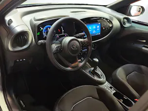 Toyota Aygo X 1.5 VVT-i HSD Trend