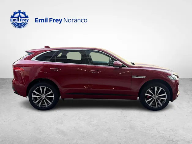 Jaguar F-Pace 2.0 T 300 R-Sport AWD + Pneumatici invernali