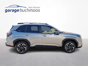 Subaru Forester Station 2.0i e-Boxer Swiss Plus