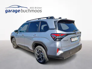 Subaru Forester Station 2.0i e-Boxer Swiss Plus