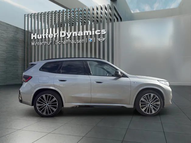 BMW iX1 30 xDrive M SPORTPAKET