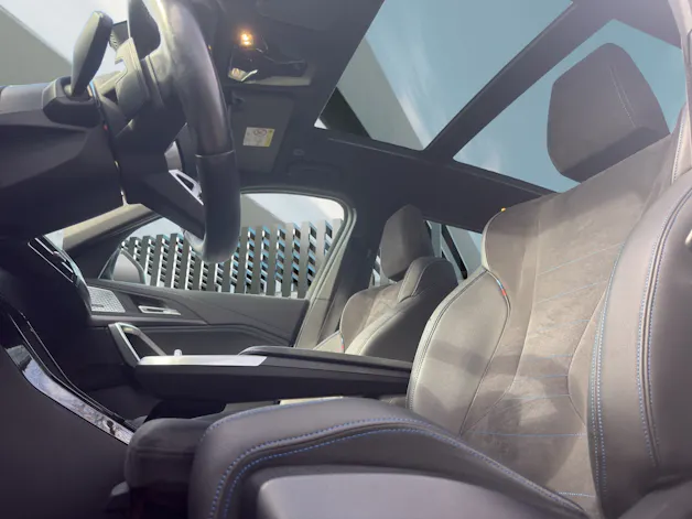 BMW iX1 30 xDrive M SPORTPAKET