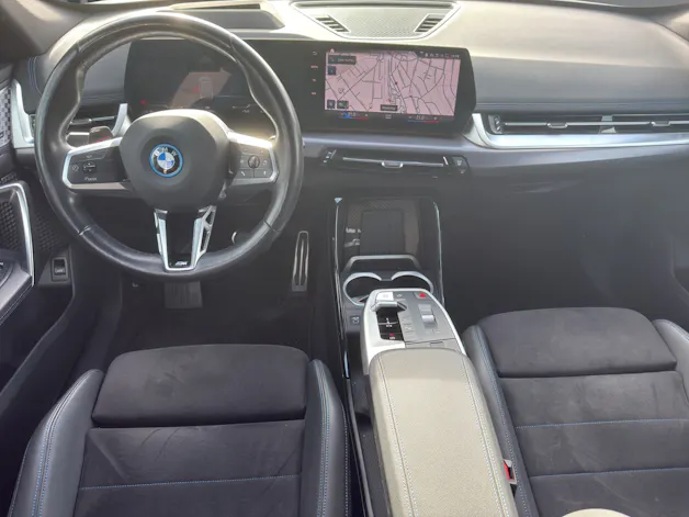 BMW iX1 30 xDrive M SPORTPAKET