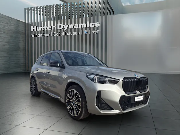 BMW iX1 30 xDrive M SPORTPAKET