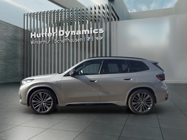 BMW iX1 30 xDrive M SPORTPAKET