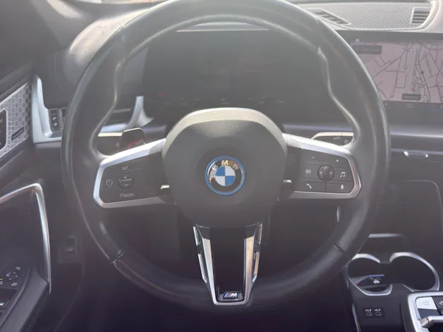 BMW iX1 30 xDrive M SPORTPAKET