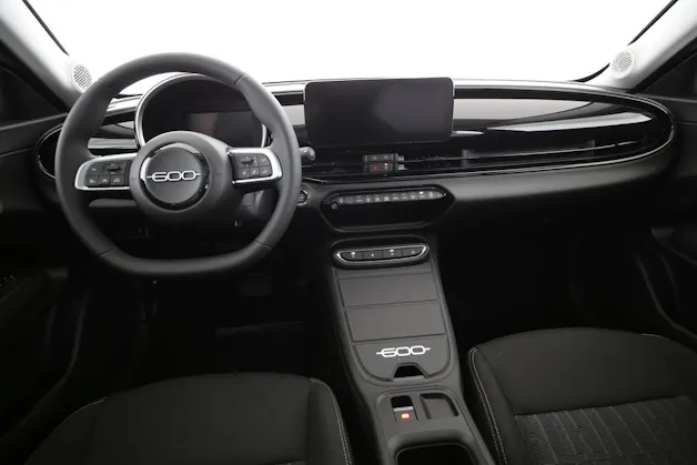 Fiat 600 1.2 Hybrid Icon Swiss Edition