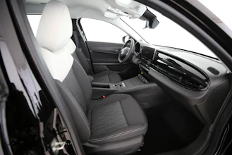 https://vehicle.imgix.net/4377415/666ca0d7-8c13-48c0-8ed0-502b02e02eb7.jpg