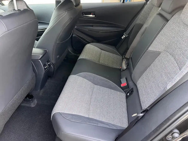 Toyota Corolla Touring Sports 2.0 HSD Swiss Edition