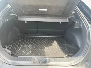 https://vehicle.imgix.net/4377456/3b260765-d56f-4c85-b5a9-bdac46a33b21.jpg
