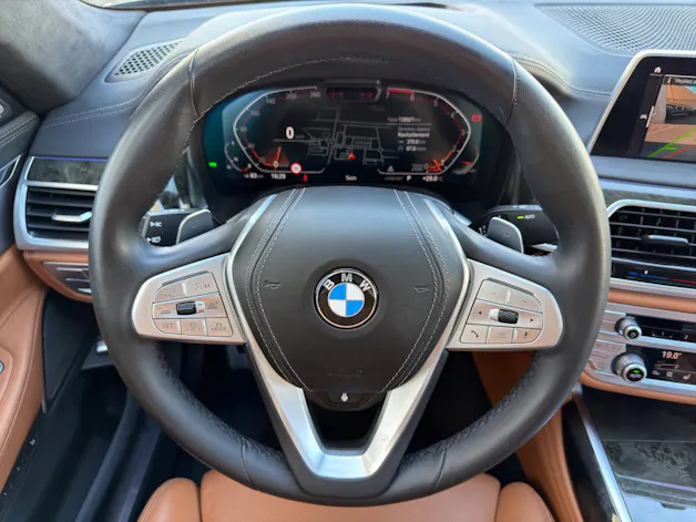 BMW 750i xDrive M Sport Steptronic (CH)