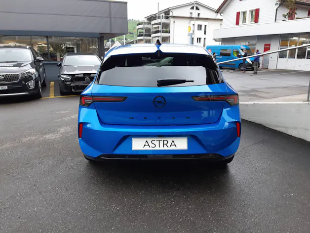 Opel Astra 1.2 T 130 Swiss Plus